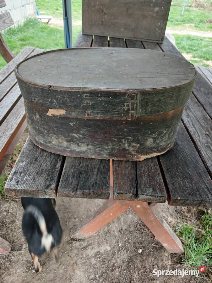 Kufer przedwojenny Sąsiadka