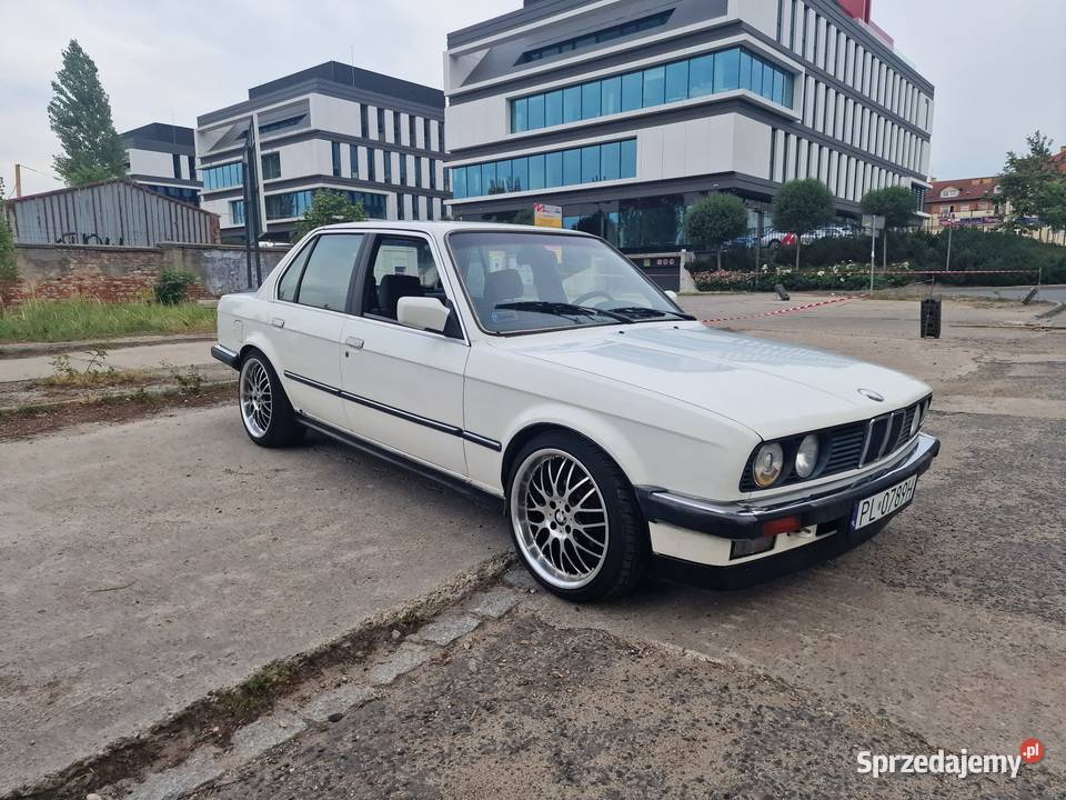 BMW E30 324d 24 Diesel Sedan do renowacji Rok produkcji 1986 Wrocław