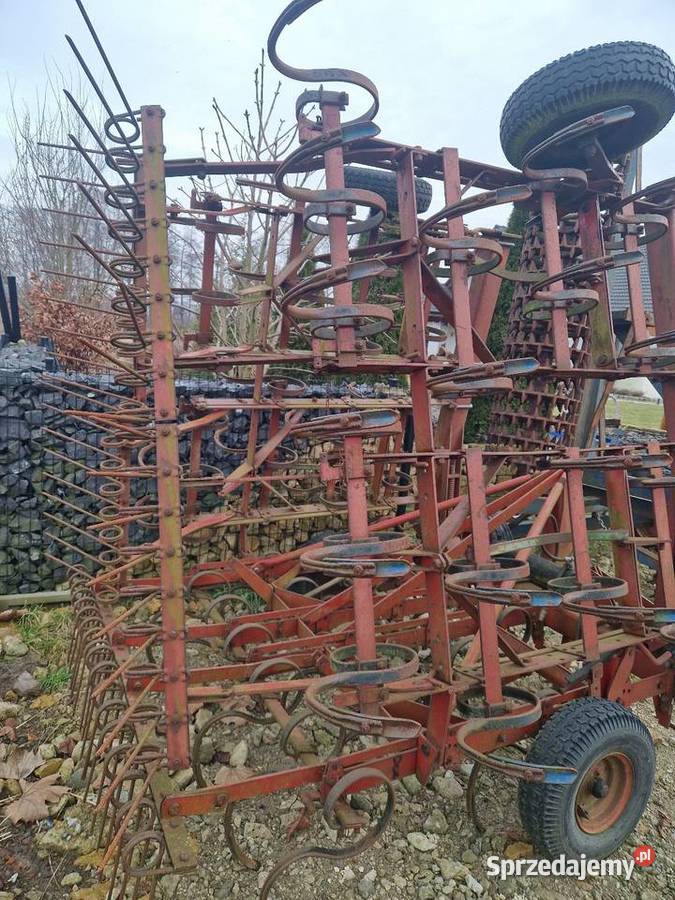 Agregat kultywator uprawowy przedsiewny Osiek Mały
