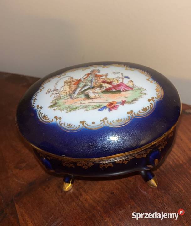 Puzderko PM Import Na 4 nóżkachKobalt Złocone Porcelana i szkło Gdańsk