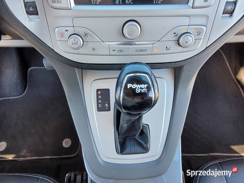 Bogata wersja z napędami 4x4 gniazdo AUX Słomniki