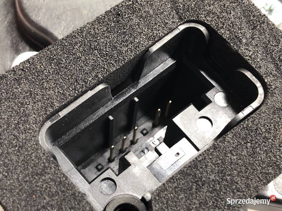 ZAMEK DRZWI PRAWY PRZÓD SKODA KAMIQ Crossover osobowe