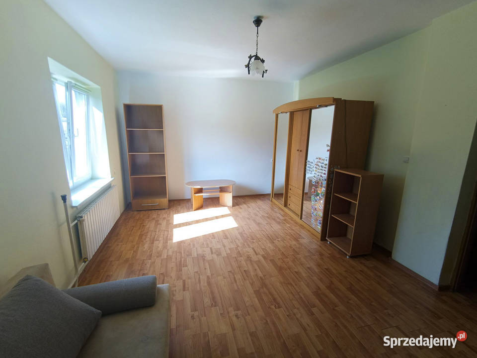Dom murowany z dużą działką siedlisko w pobliżu Pisarowce sprzedam