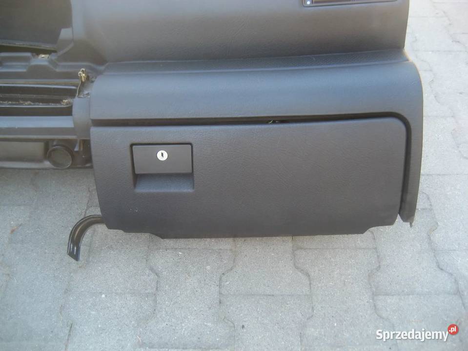 audi 100 c4 9094r deska rozdzielcza konsola Rakoniewice