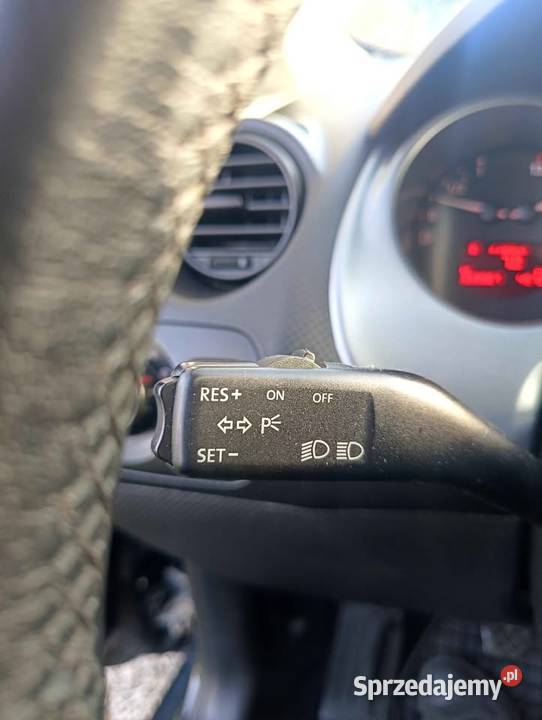 Seat Altea XL 16 MPI LPG z hakiem nieuszkodzony Ujazd sprzedam