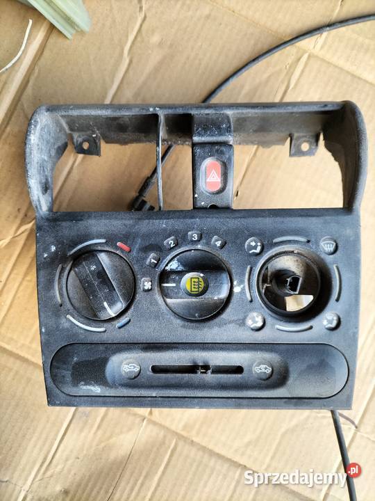 ŚRODKOWY PANEL NAWIEWU OPEL CORSA B Kamień-Kolonia
