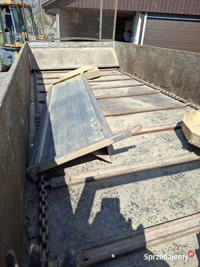 Rozrzutnik obornika nieuszkodzony