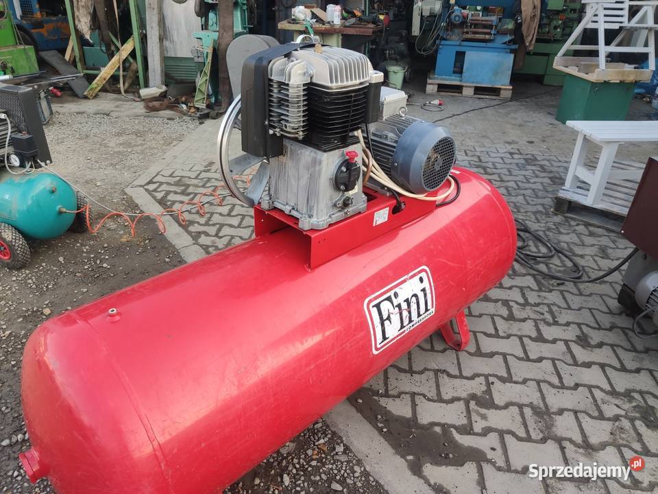 kompresor 500L dwie sztuki FINI Grzechynia