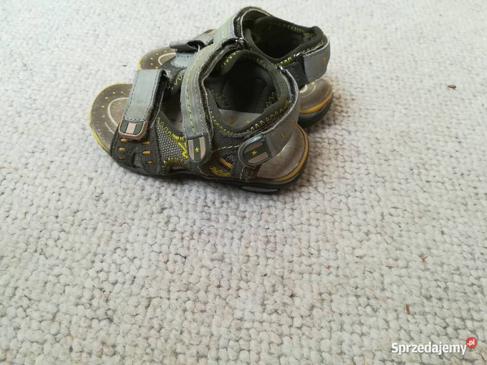 Skórzane sandałki w stanie Sandałki Warszawa