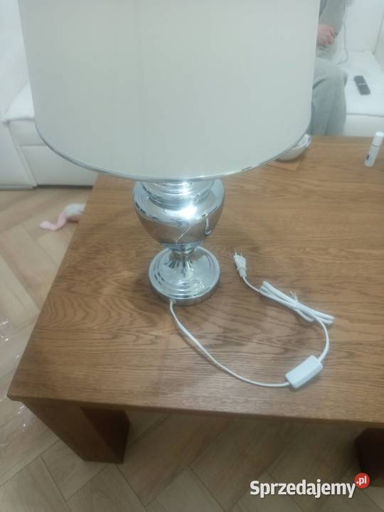 Lampa z kloszem Strzyżów