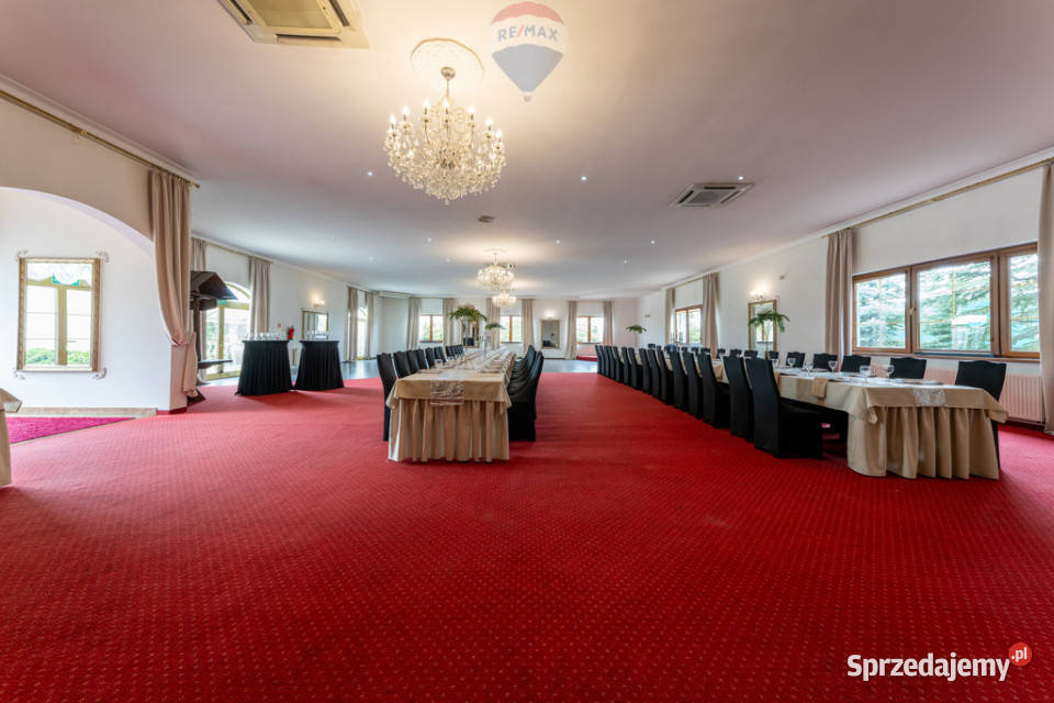 SALA WESELNA Z ZAPLECZEM NOCLEGOWYM 684.9m2 Zakroczym