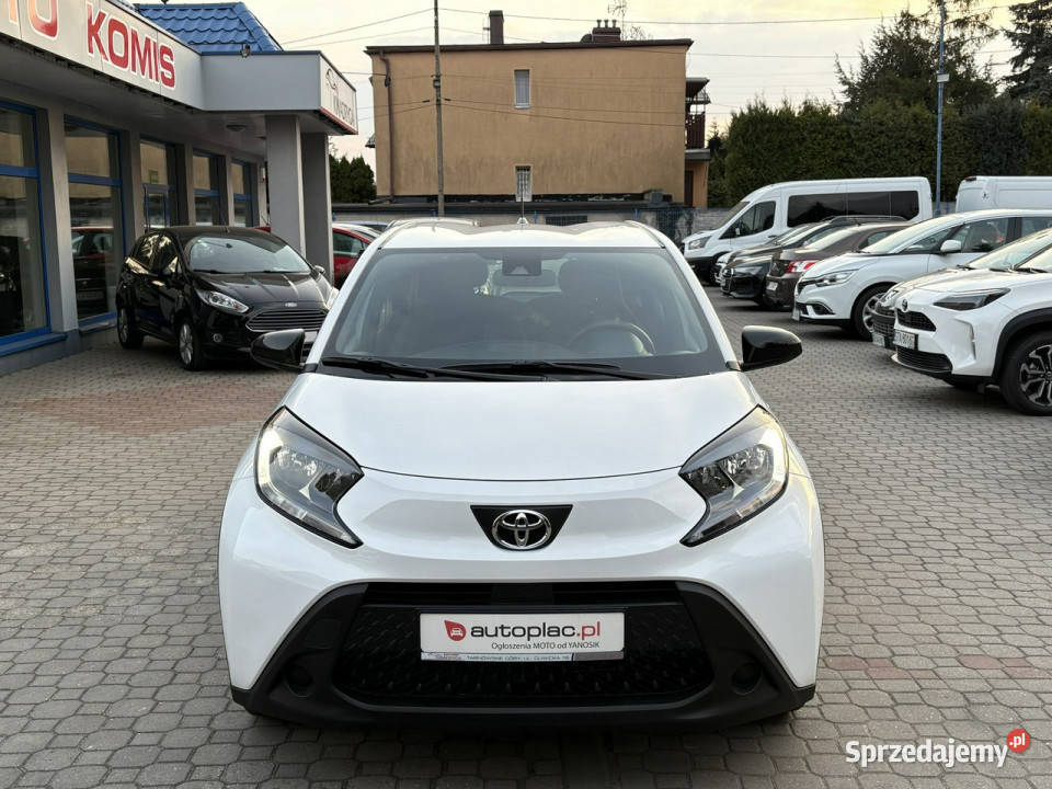 Toyota Aygo X Rezerwacja Samochody osobowe Tarnowskie Góry sprzedam