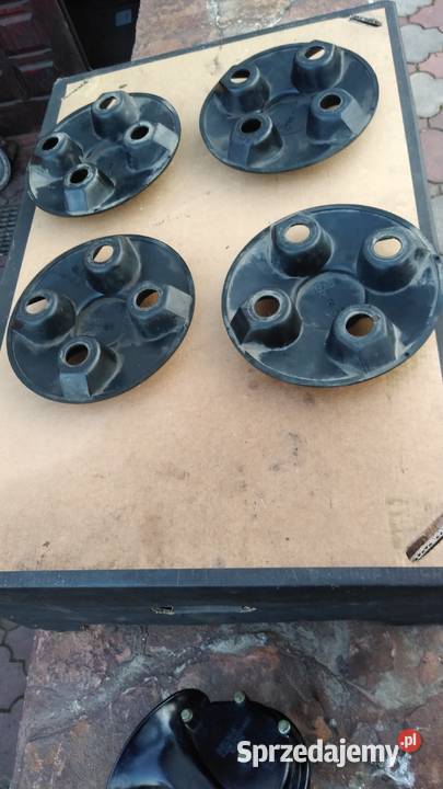 Polonez Fiat 125 126 kolpaki kolpaczki rozstaw 4 osobowe Stalowa Wola sprzedam