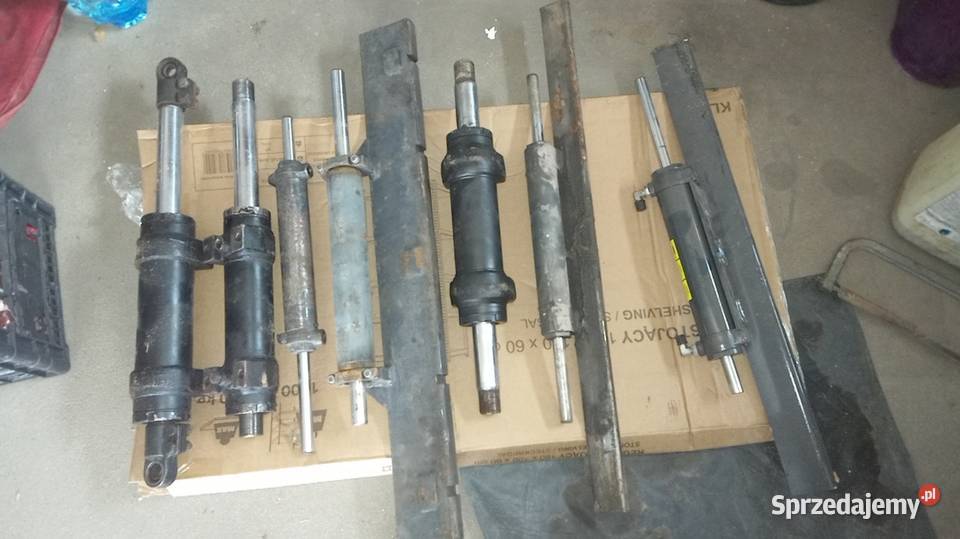 Siłownik przelotowy hydrauliczny wspomagania Nowa Karczma