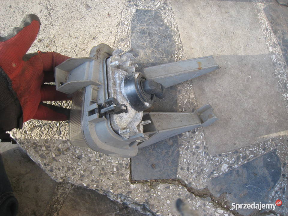 Lampa przeciwmgielna prawa Opel Astra F I 9198 sprzedam