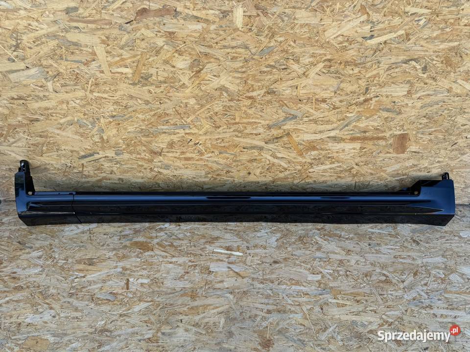 Listwa progowa prawa rh Volvo xc90 II 2 717 onyx Rok produkcji 2022 Międzychód