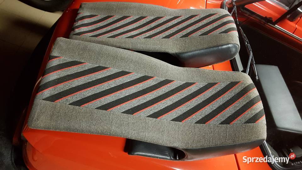 Zagłówki fiat 126p Motycz sprzedam