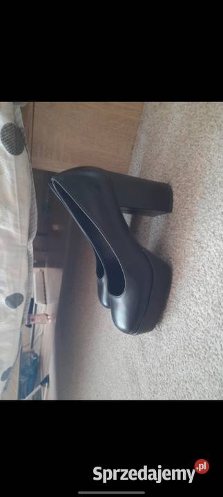 Buty na słupku obcasie dolnośląskie Parowa
