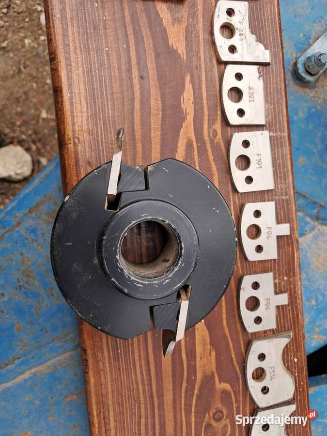 Głowica frezarka z kompletem 9 ostrzy Jasień sprzedam