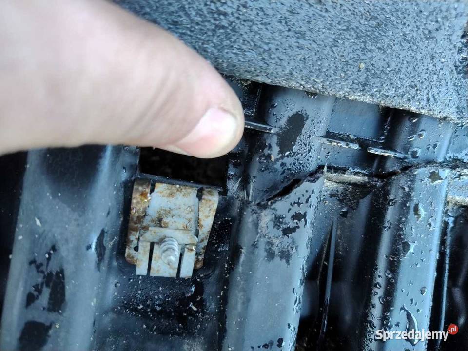 PŁYTA OSŁONA ZDERZAKA PRZÓD W212 LIFT osobowe sprzedam