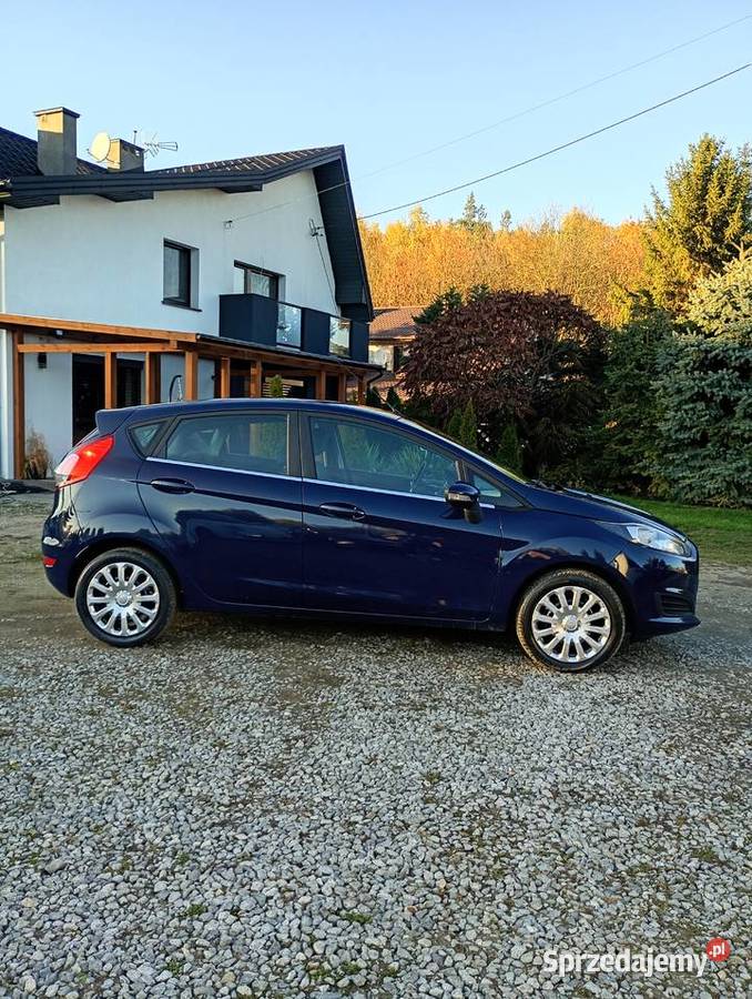 Ford fiesta 2015r Lift 190 przebiegu ładna sprzedam