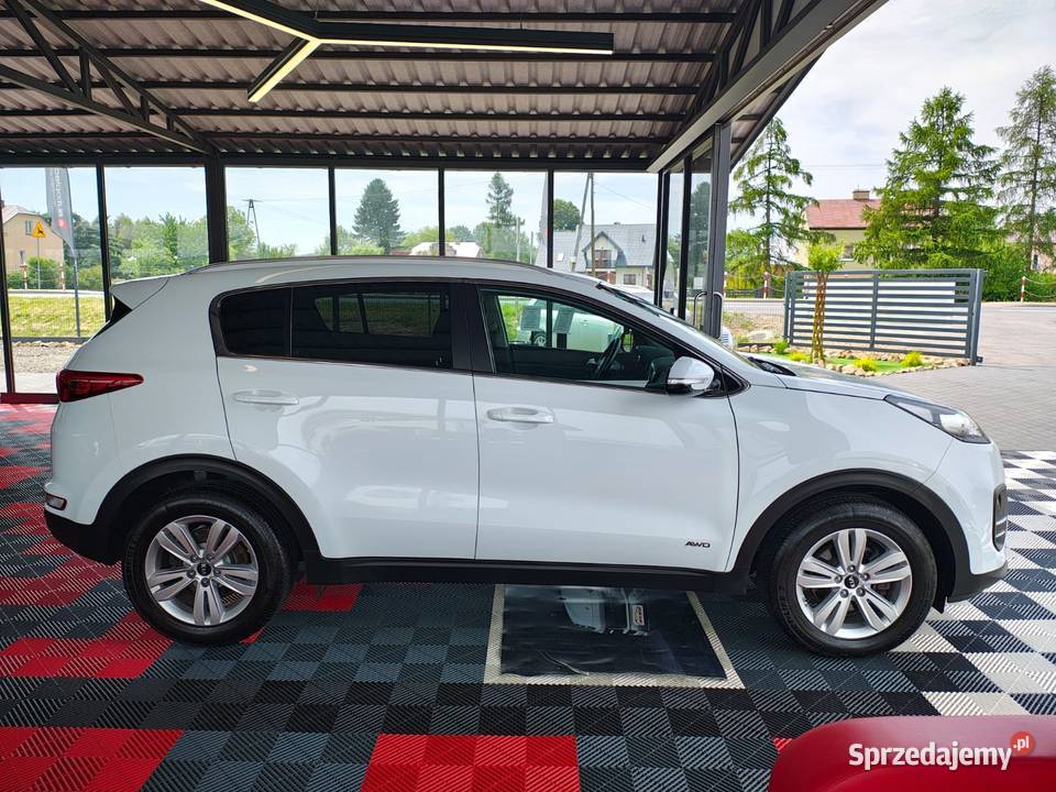 Kia Sportage 20 Diesel 4x4 2017 Kolor Navi immobilizer Zarszyn