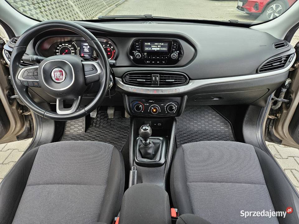 Fiat Tipo 2020 14 95 salon Polska serwis ASO Samochody osobowe Rzeszów
