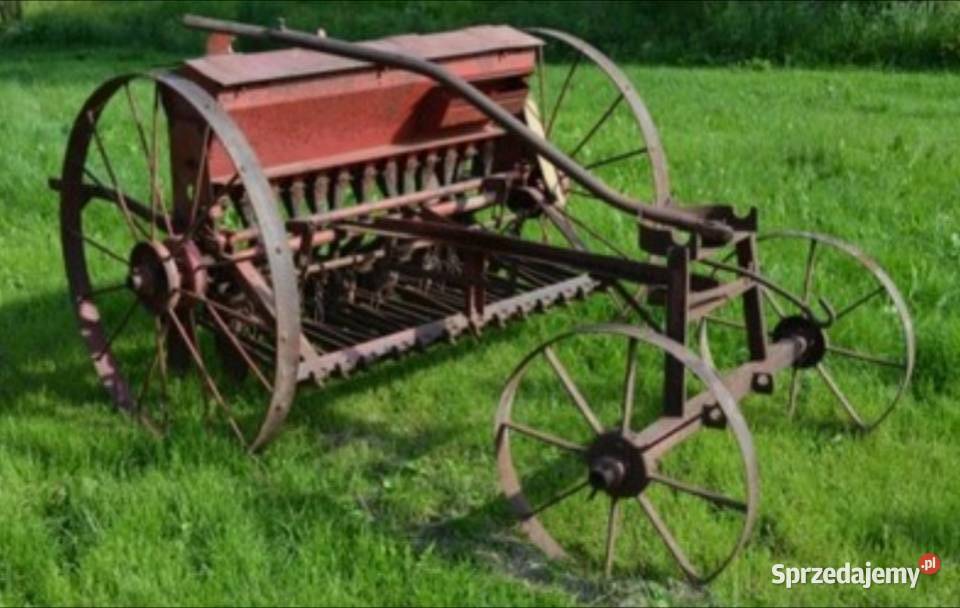 Sprzedam siewnik 15 lejków z wagą nieuszkodzony Zasów