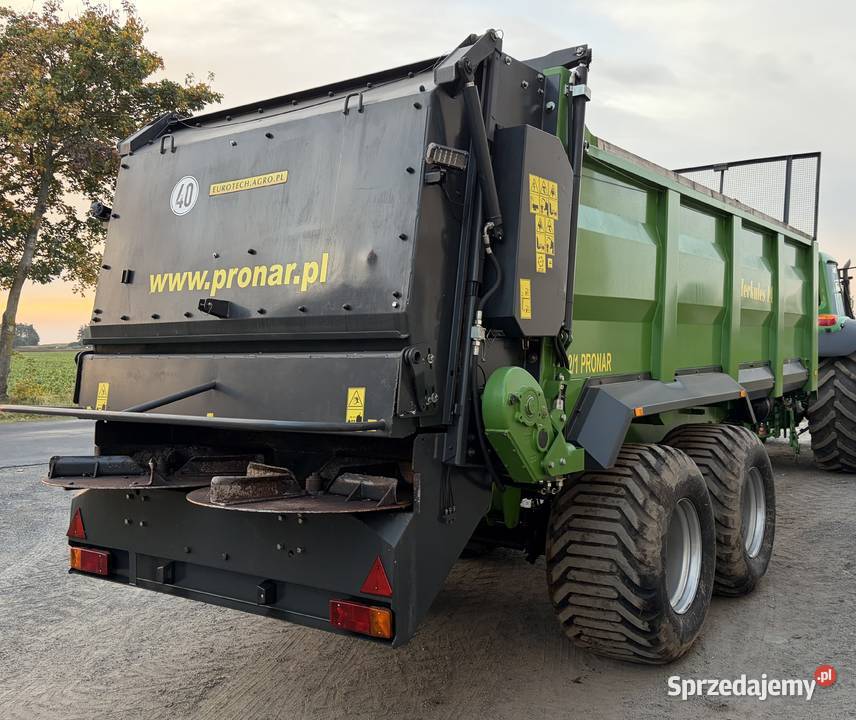Rozrzutnik Pronar N2621 Sadki