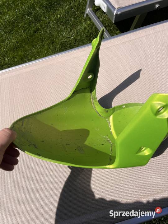 Przedni błotnik triumph Street triple 675 kolor Szczytna sprzedam