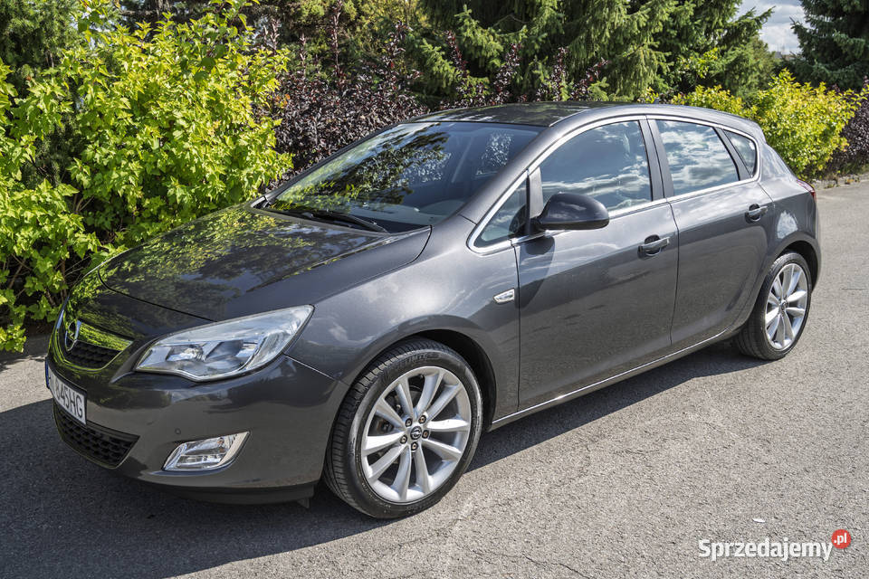 Sprzedam astra j Astra Radom