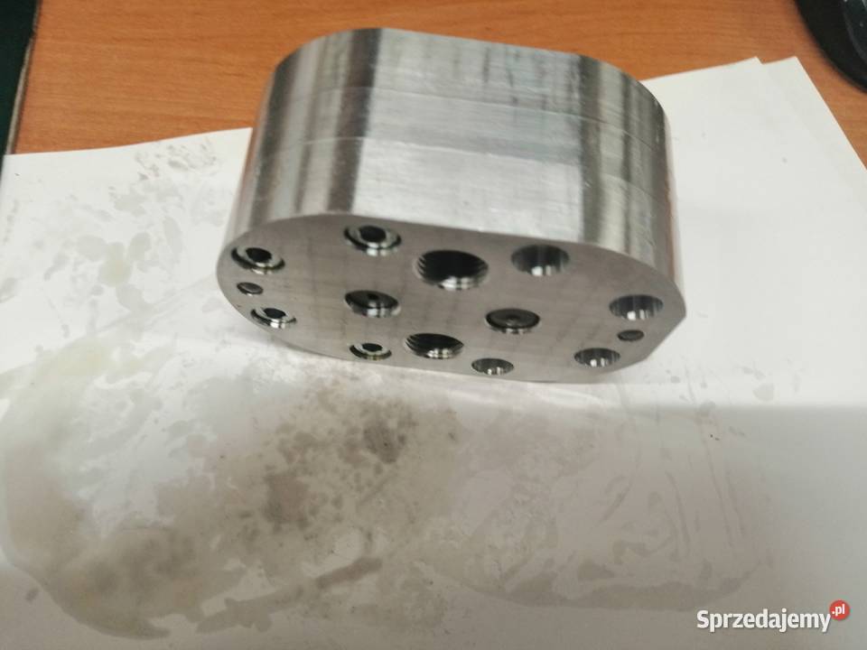 Pompa olejowa do tokarki TUJ48 TUJ 50 Produkcja Wrocław sprzedam