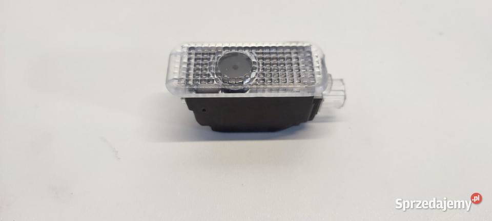 AUDI A8 D4 LAMPKA DRZWI 4G0052134D