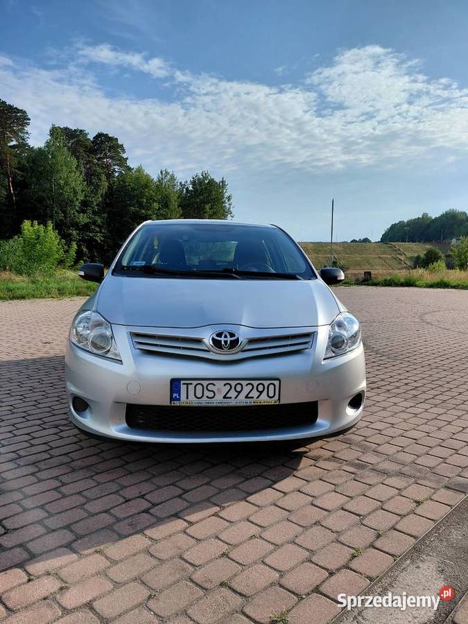 Toyota Auris 14 D4D Active 2012 Rok produkcji 2012 świętokrzyskie sprzedam