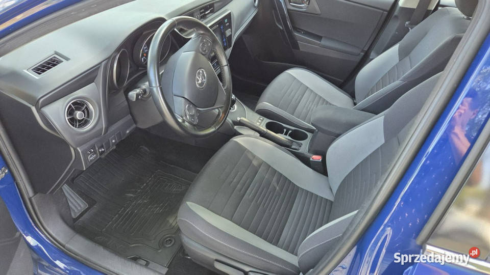 Toyota Auris 18 HSD 136 Kamera Serwisowany Vat Otwock Mały