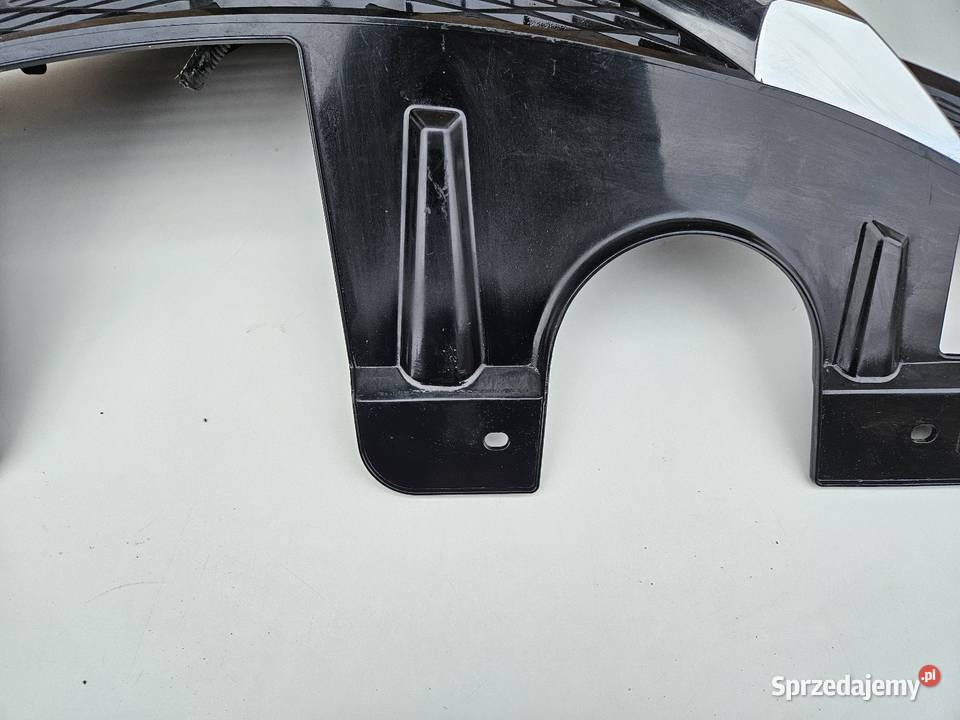 NISSAN XTRAIL T32 GRILL ATRAPA ZDERZAKA PRZÓD Międzychód