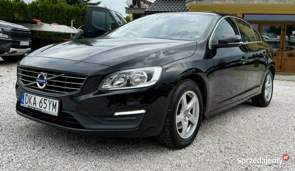 Volvo S60 150D3Momentum II 2010 ESP Kamienna Góra