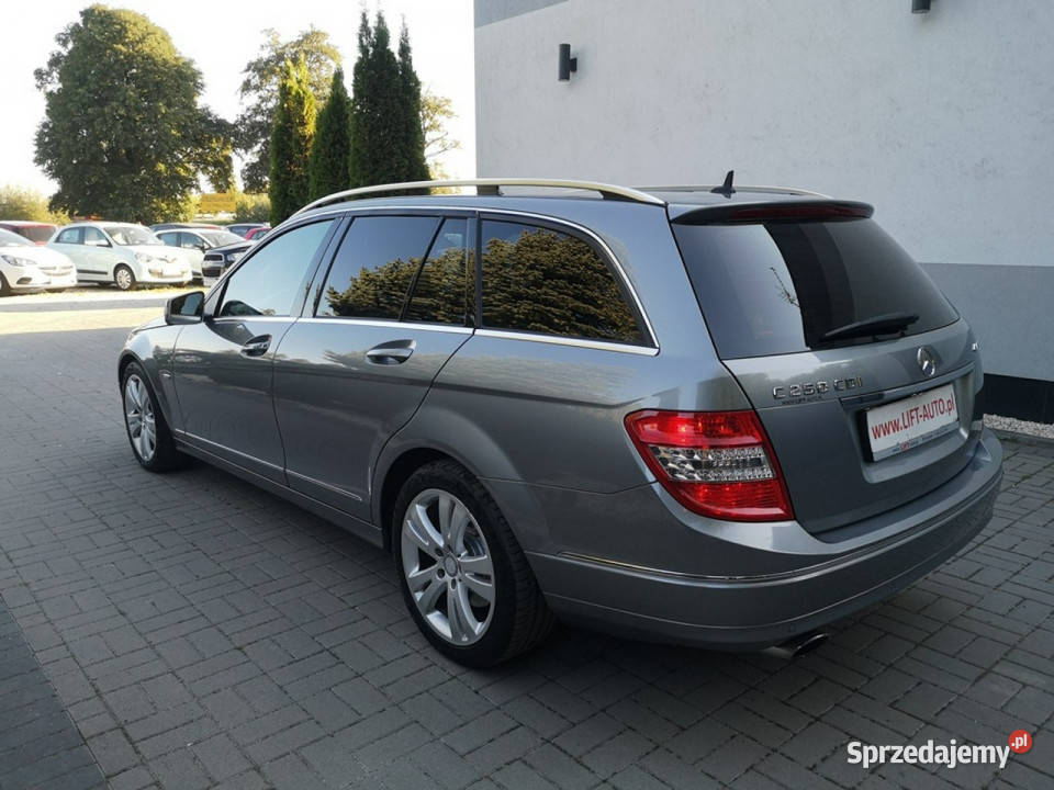 Mercedes C 250 22 CDI 204 4 MATIC Klimatr Navi reflektory ksenonowe Strzegom