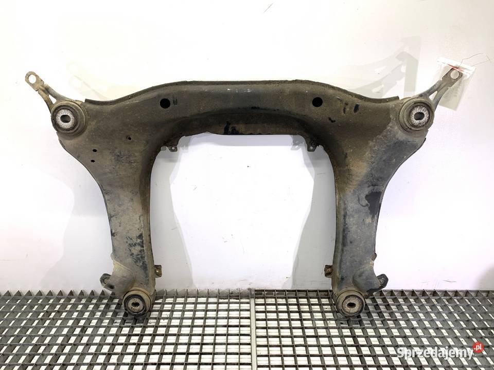 BELKA POD SILNIK AUDI A4 B6 20 130 SANKI