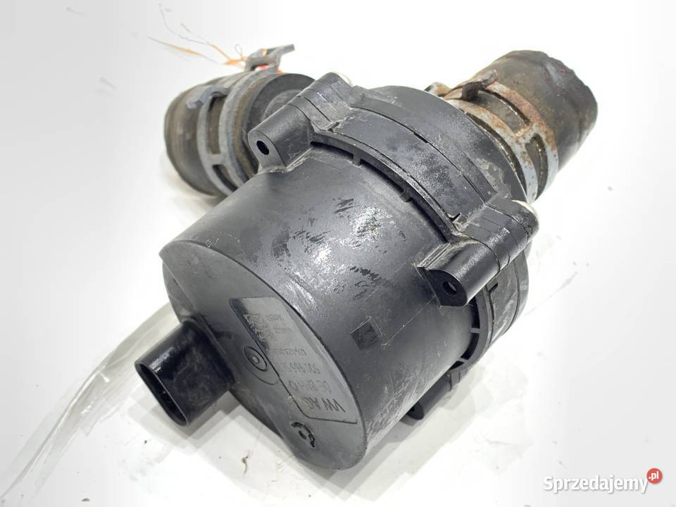 DODATKOWA POMPA WODY VW GOLF VIII 5Q0965567 15 Pompy wody sprzedam
