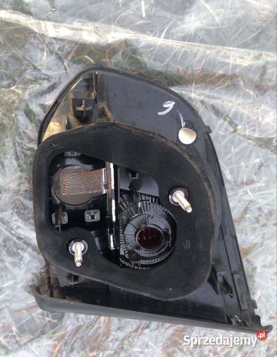 Lampa cofania lewa wersja UK osobowe Lampy cofania Krasnystaw