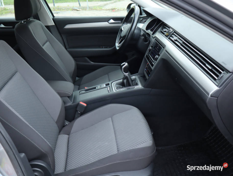 VW Passat 15 TSI gniazdo USB Łódź