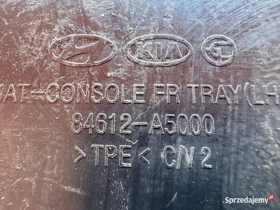 Guma schowka Hyundai i30 III 1217 84612A5000 osobowe małopolskie Brzesko