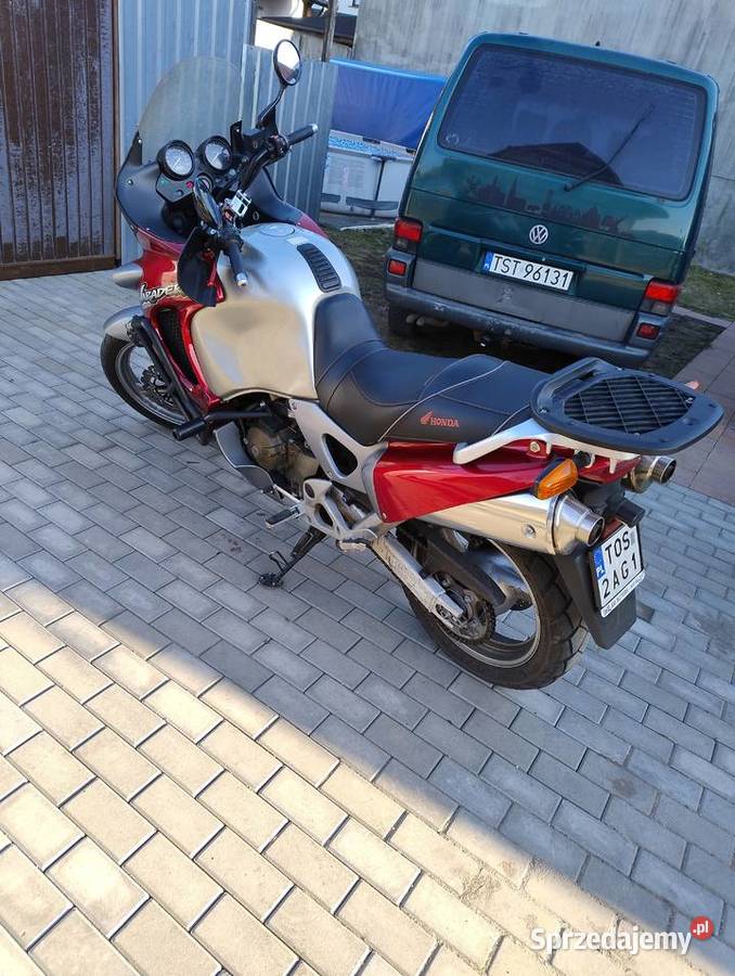 Honda Varadero xl 1000 nieuszkodzony Ostrowiec Świętokrzyski