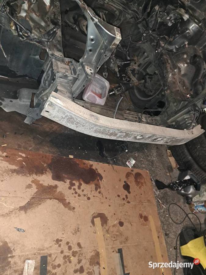 Toyota corolla verso II belka zderzaka przód małopolskie Tarnów