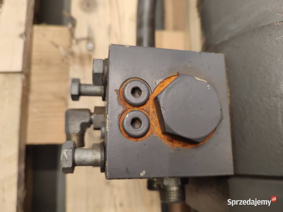 Siłownik hydrauliczny Volvo EC55C Wilkowo sprzedam