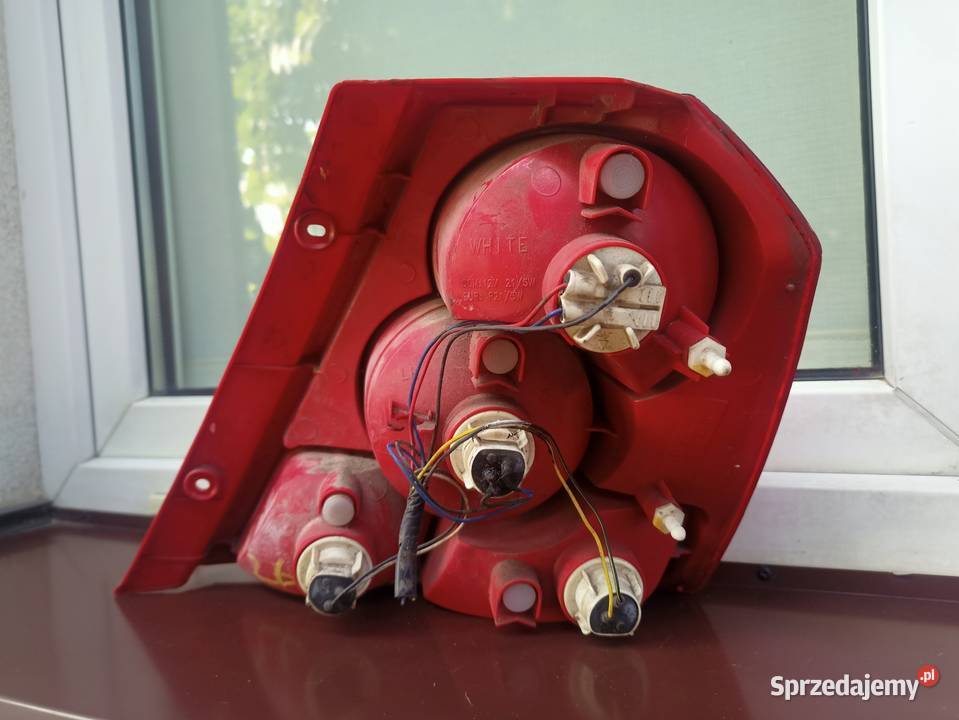 Daewoo Chevrolet Kalos lampa tył tylna lewa Sieradz