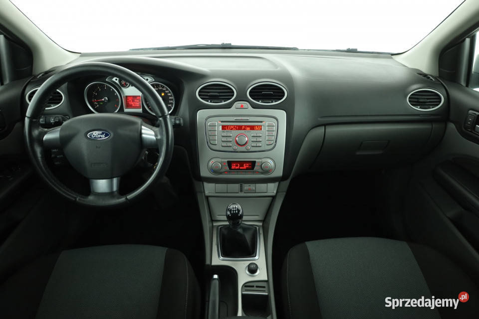 Ford Focus 16 16V Piaseczno sprzedam