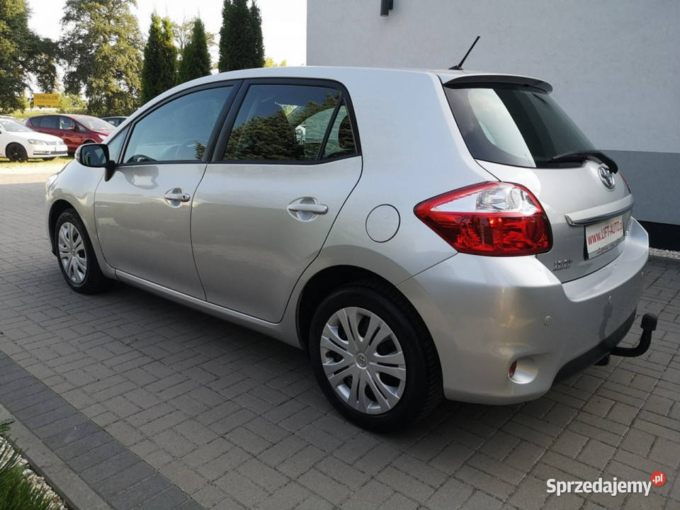 Toyota Auris 16 Benzyna 132 Klimatr LIFT Isofix Strzegom sprzedam