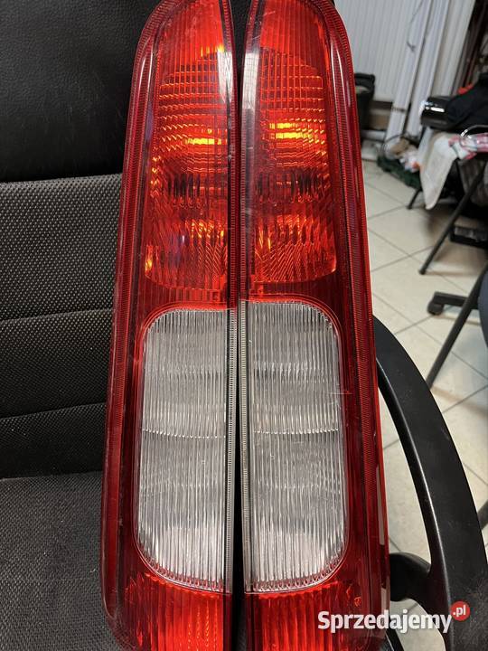 Lampa Tylna lewa i prawa ford C 0307 oryginał Lampy tylne Dzierżoniów